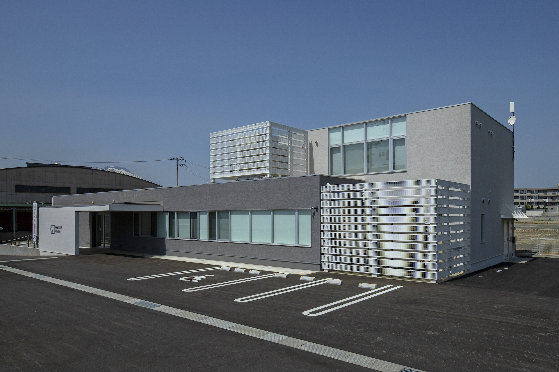 クリニック外観_02